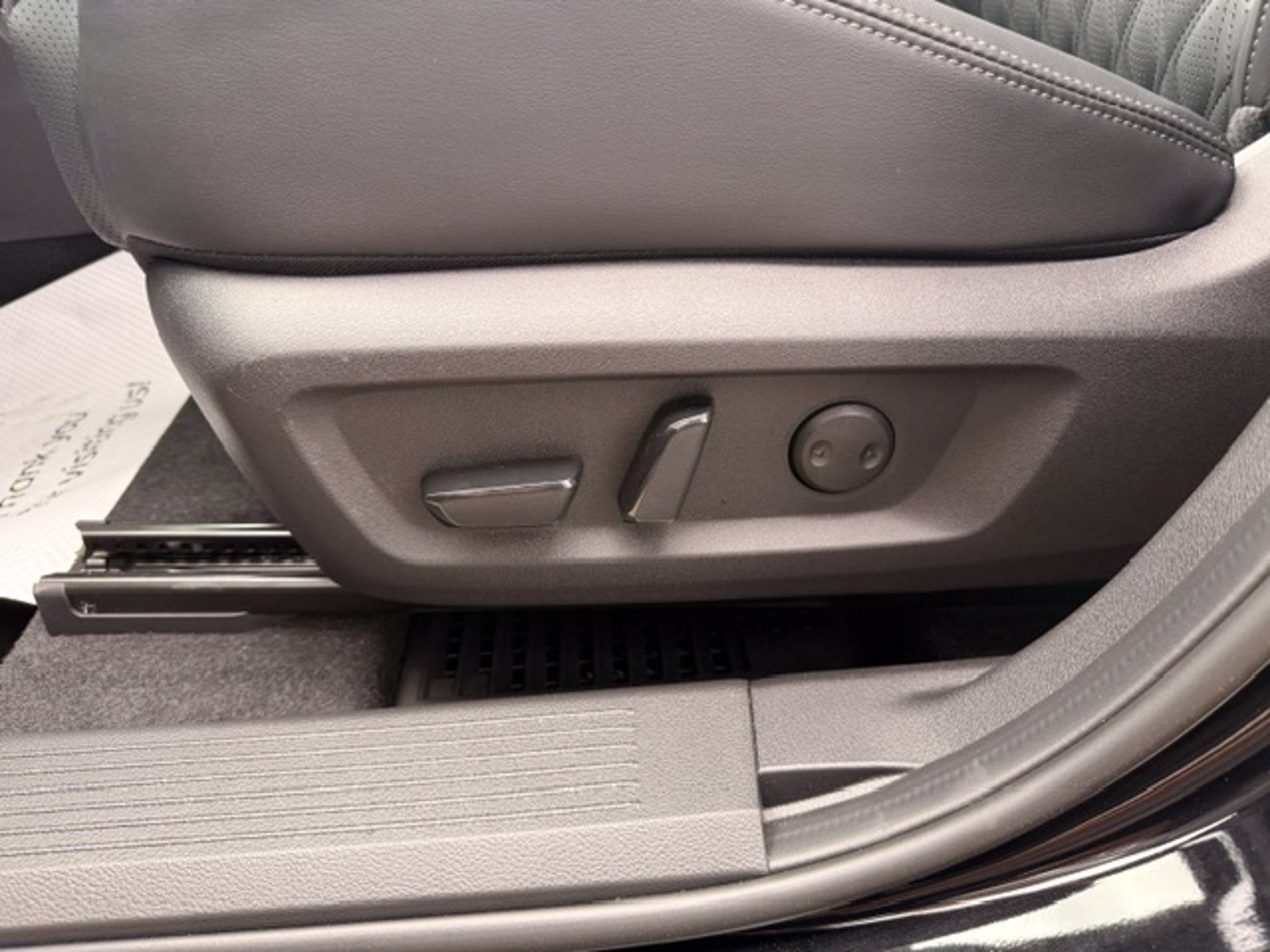 New 2026 Nissan Rogue Platinum 2026.5 AWD Platinum at Haas Nissan for sale in Yorkton