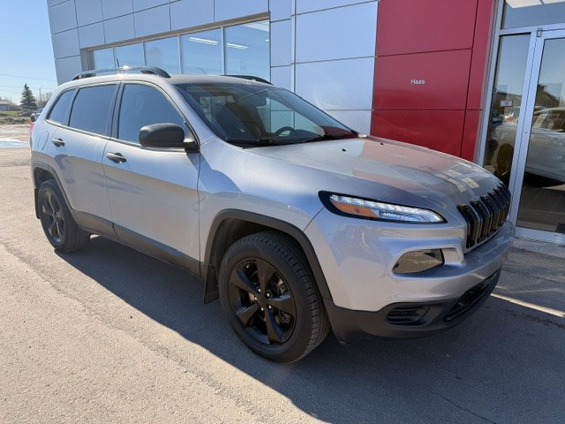 Used 2016 Jeep Cherokee Altitude 4WD 4dr Altitude *Ltd Avail* at Haas Nissan for sale in Yorkton