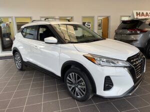 New 2025 Nissan Kicks Play SV SV FWD at Haas Nissan for sale in Yorkton